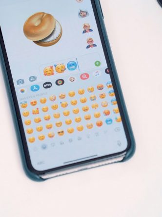 Apple’s Bagel Emoji Changed After Social Outcry